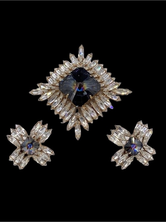 Vintage Jewelry - Vintage Austria Smoky Blue Square Rivoli Rhinestone Brooch Earring Set
